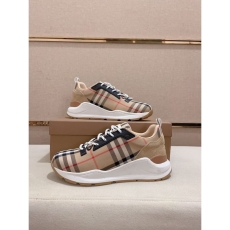 Burberry Low Shoes